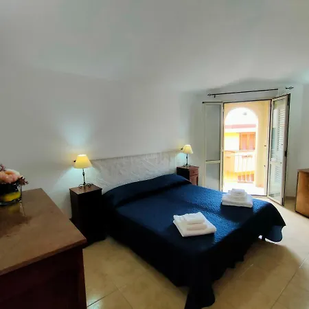 Casa Pinedda Apartment *