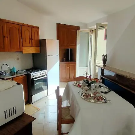 Casa Pinedda ドルガーリ